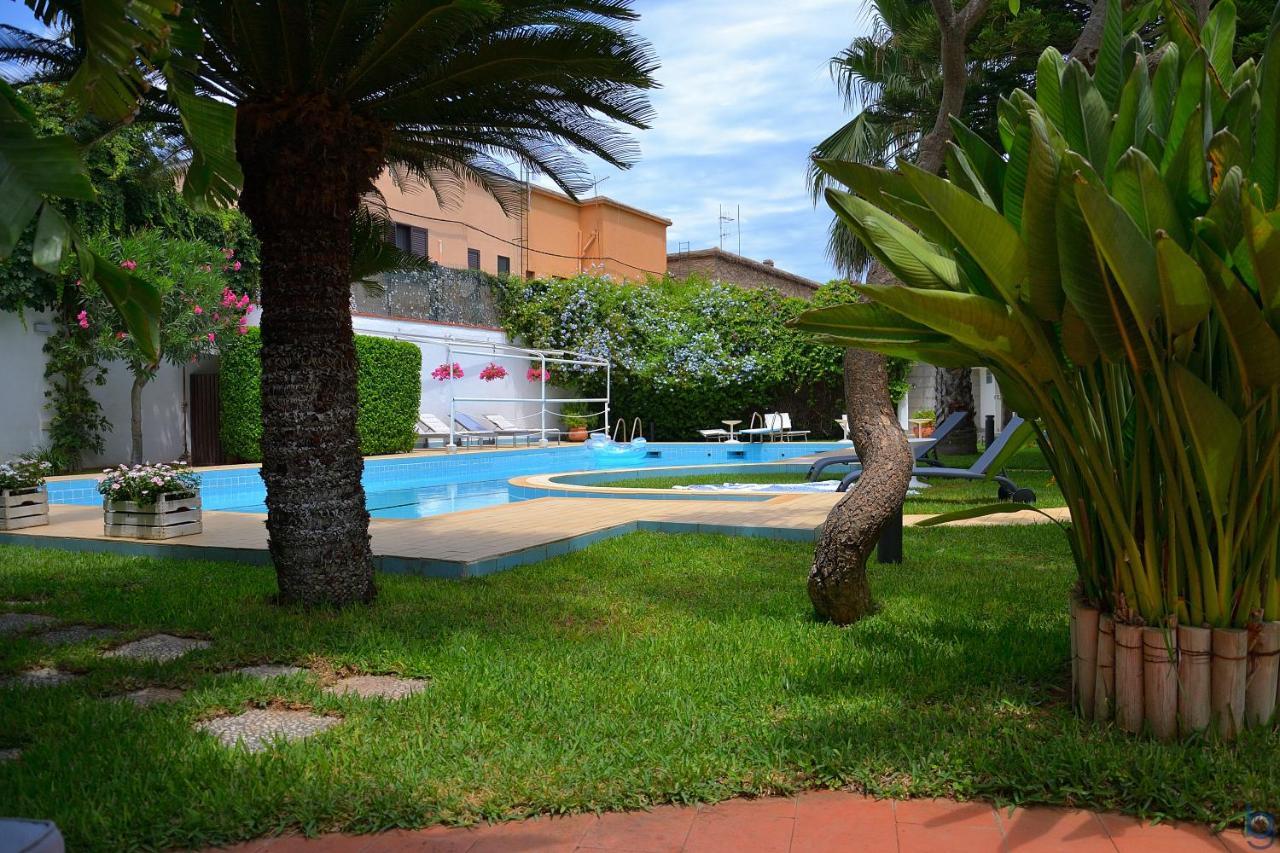 B&B Mondello Resort Buitenkant foto
